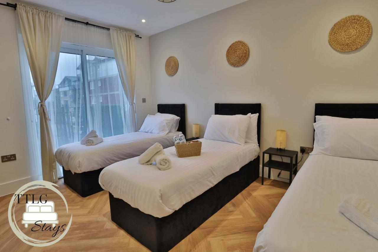 Newly-Built Urban Retreat By Ttlg Stays Рикмънсуърт Екстериор снимка